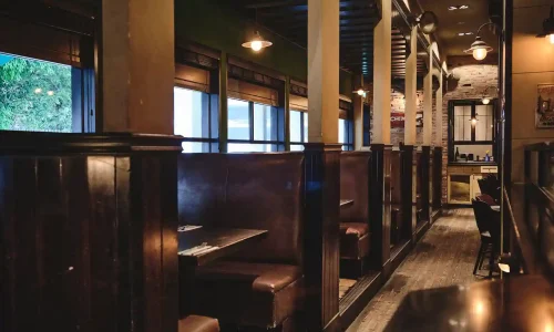 ערב חברה בתל אביב