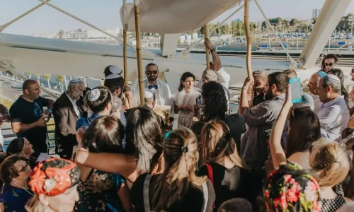 בת מצווה במסעדה