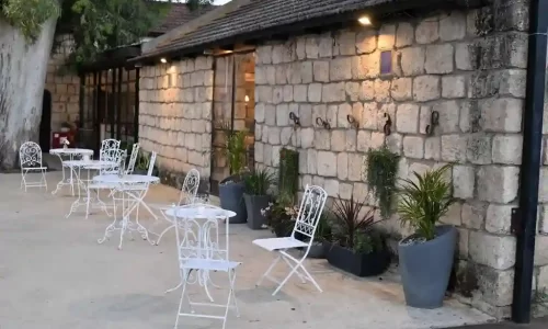 אחוזת דוברובין עד אלף איש