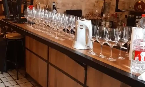 בר יין מערת רפאים בירושלים לימי הולדת בסגנון יוקרתי