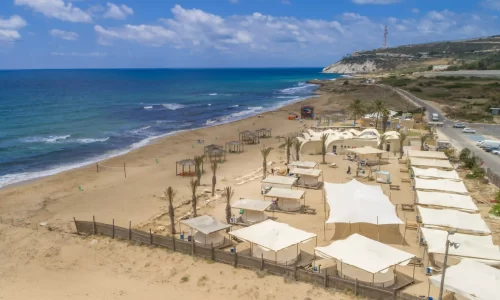 חוף לאירועים בצפון הארץ ליד עכו