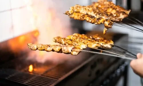 פאפוס רחובות אולם לופט ומסעדה עד 80 איש