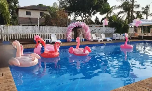 האחוזה בכפר כפר טרומן איזור המרכז למסיבות ואירועי חברה