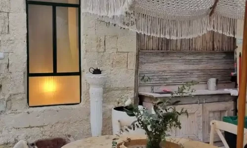 ריאד גארדן בעיר העתיקה של באר שבע מקום רומנטי ללילה קסום