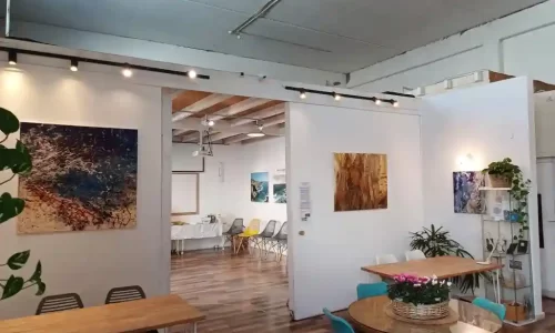 ספירלה חלל עבודה שיתופי לאירועים פרטיים ועסקיים עם מוטיב חברתי