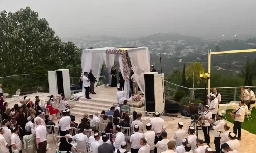 סקויה מעלה החמישה גן אירועים קסום עם נוף