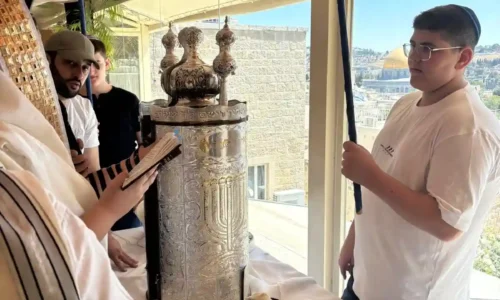 מקום לאירוע בכותל