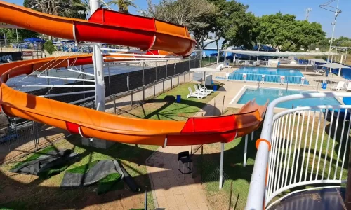 הבריכה בבית עובד מקום לכל סוגי האירועים