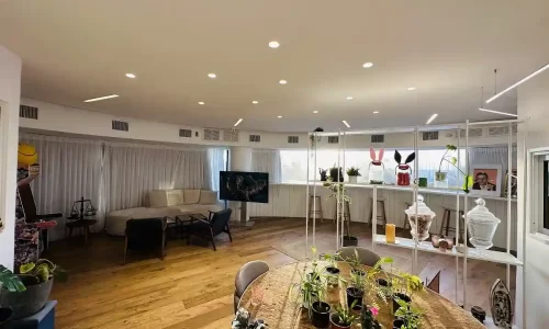 העיגול גג עם נוף לים בתל אביב