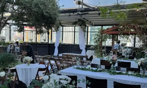 סורה מארה גג עם נוף לחינה