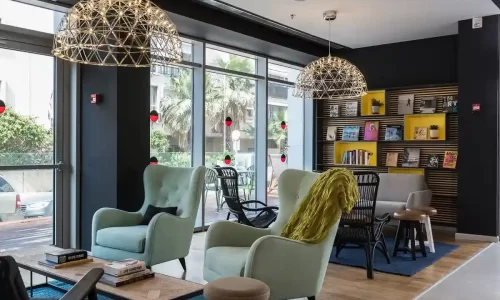 מלון טל מלון ברחוב הירקון בתל אביב לשבתות חתן ואירועים קטנים