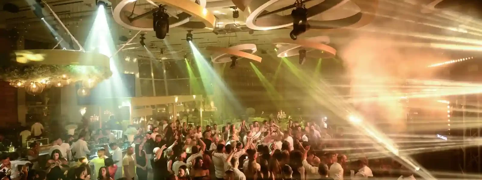 נסיה אולם עם רחבת ריקודים