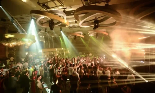 נסיה אולם עם רחבת ריקודים