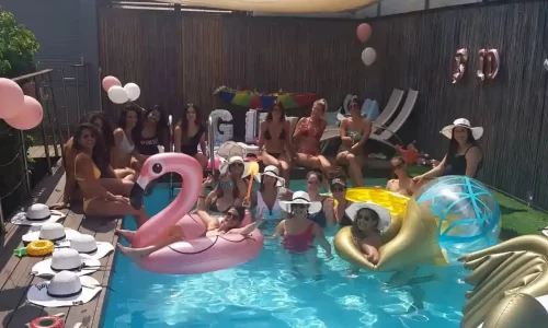 וילה עם בריכה למסיבת רווקות