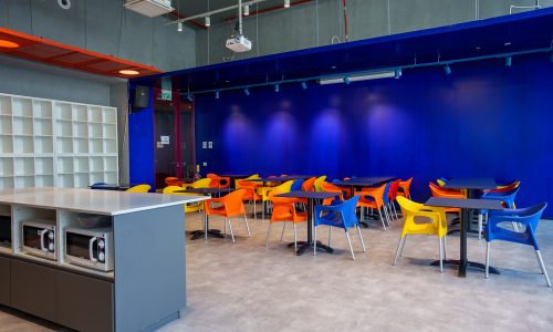 אולם להרצאות במרכז