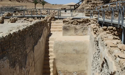 חופה ליד ים המלח