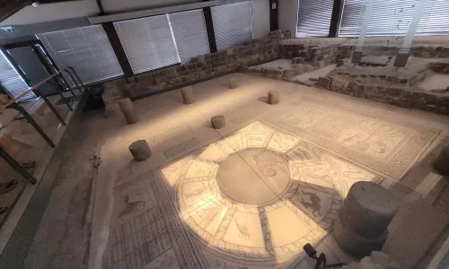 חופה קטנה בצפון