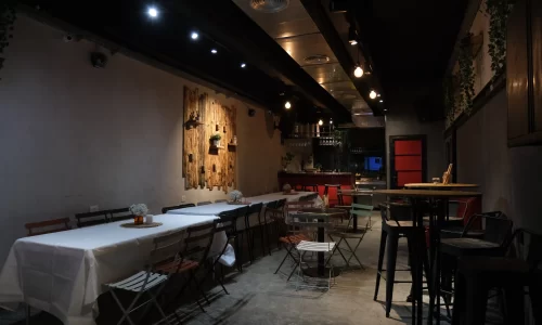 לופט עם בר במרכז