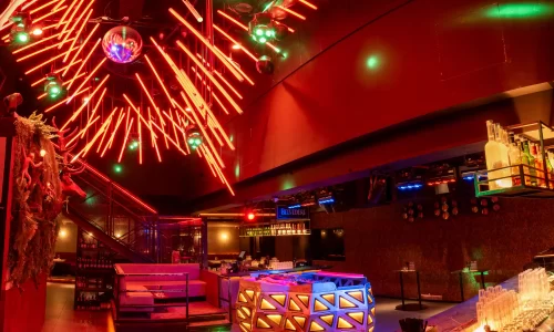 מועדון לבר מצווה במרכז