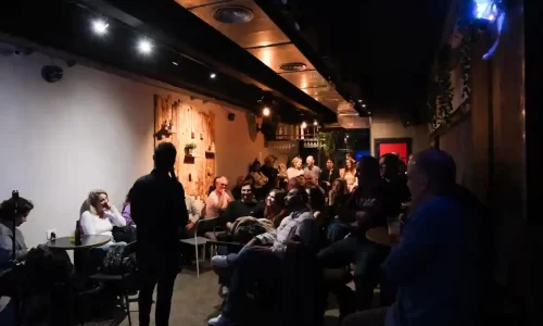 מקום להרצאה במרכז