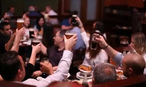 אירוע בפאב כשר במרכז