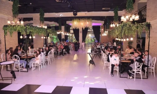 בת מצווה בחוץ