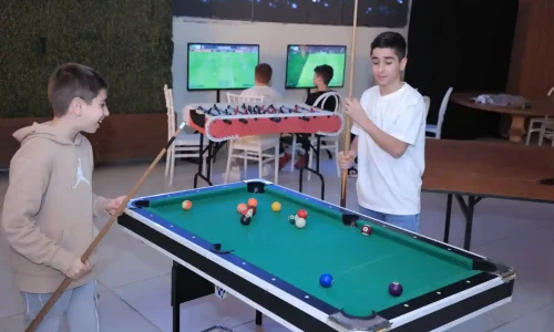 ערב חברה באולם