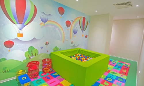 חתונה בבריכה בקפריסין