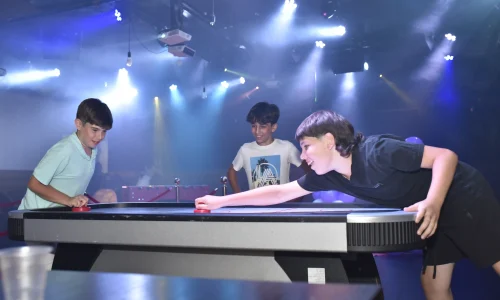 אירוע עם הפעלות לילדים במרכז