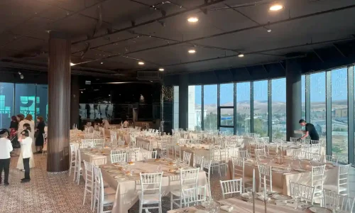 אולם אירועים עם נוף במעלה אדומים