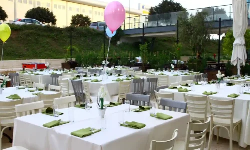 בר מצווה במסעדה