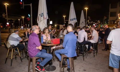 יום הולדת בבר