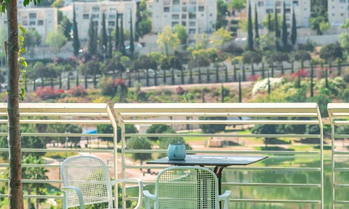 ערב חברה במסעדה חלבית