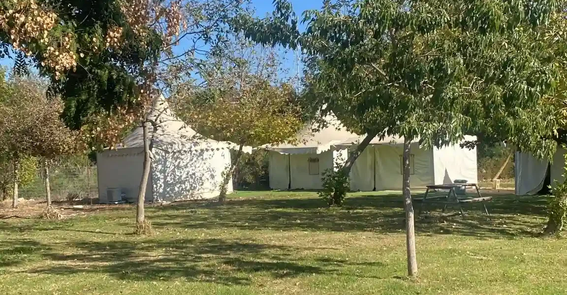 חאן הגליל בקיבוץ בית העמק