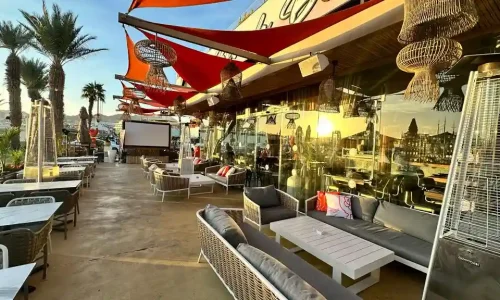 בת מצווה מול הים