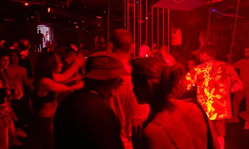 מסיבת חברה בתל אביב