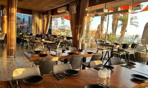 מקום לאירועים משפחתיים מול הים