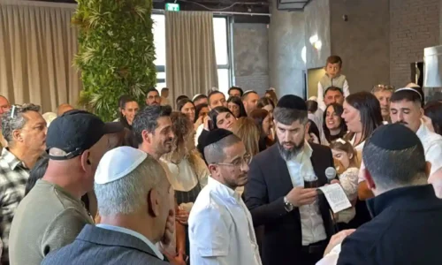 בר מצווה בטוני