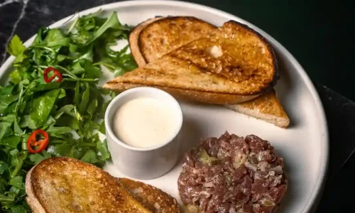 אירוע קטן בבר בשרון