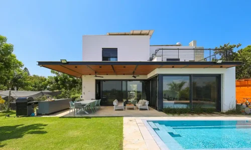 וילה עם בריכה לאירועים קטנים