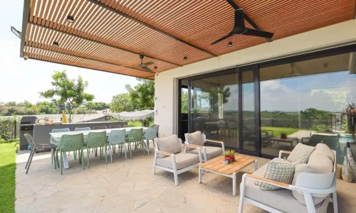 וילה עם חצר לאירוע חברה