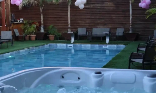 וילה עם בריכה לאירועים בשרון