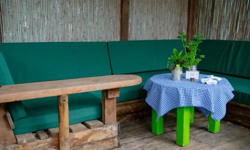 בר מצווה בבריכה