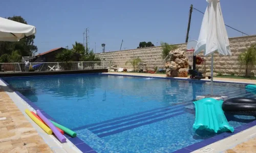 וילה עם בריכה לאירועים ליד תל אביב