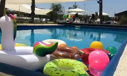 מסיבת רווקות בוילה במרכז