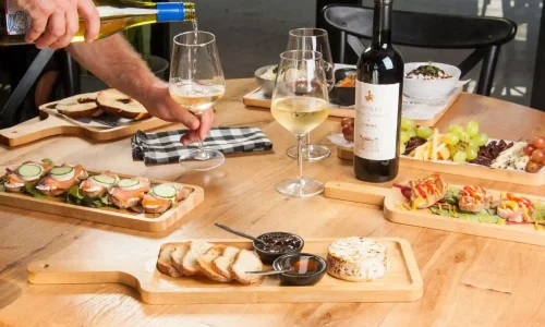 בר יין לחתונות קטנות באווירה כפרית