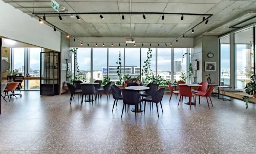 חלל פתוח לאירועים בפתח תקווה