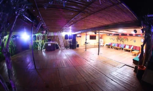 בר ובת מצווה לילדים עם בריכה