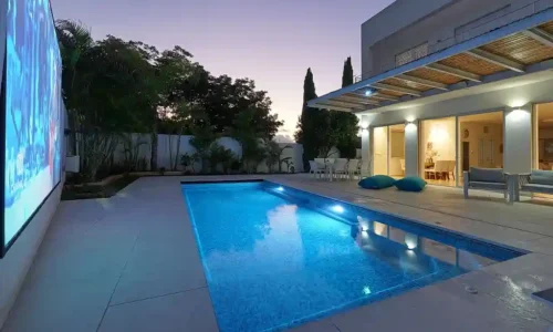 בריכה לאירועים במרכז