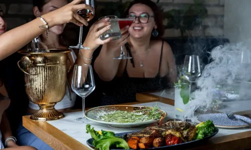 סלון יווני מסעדת שף